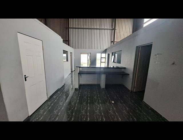 344M² WAREHOUSE TO LET IN ALTON